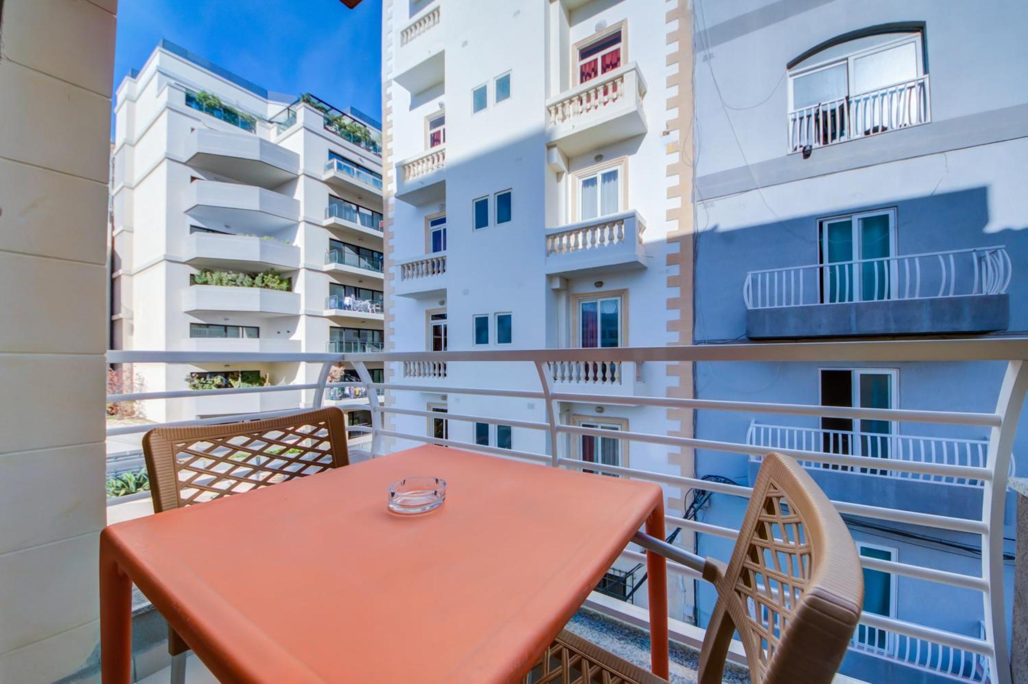 Stylish 2Br Apt With Balconies In St Julians, Paceville - Apt 6 By Vaganza Saint Julian's Exterior photo